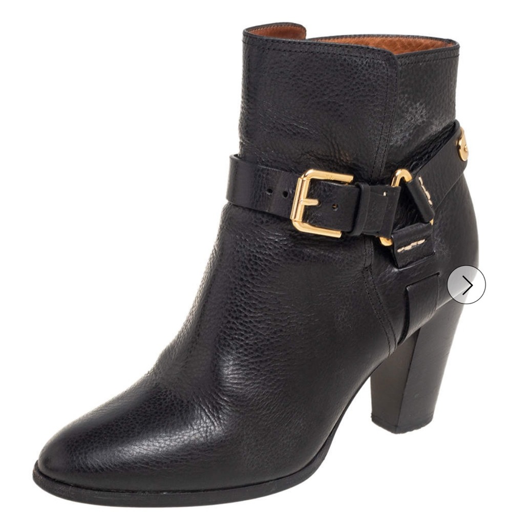 Elegant Black Leather Ankle Boots